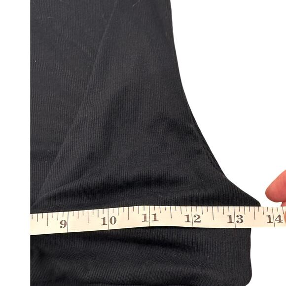 Aritzia Sunday Best Elena Tank Soft Cropped Twist-Front Black, size M - Picture 6 of 8